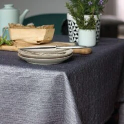 Garnier Thiebaut Nappe MALAWI 7 Garnier Thiebaut Nappe MALAWI -Décoration D'intérieur 184139 nappe malawi coloris noir 150 x 235cm